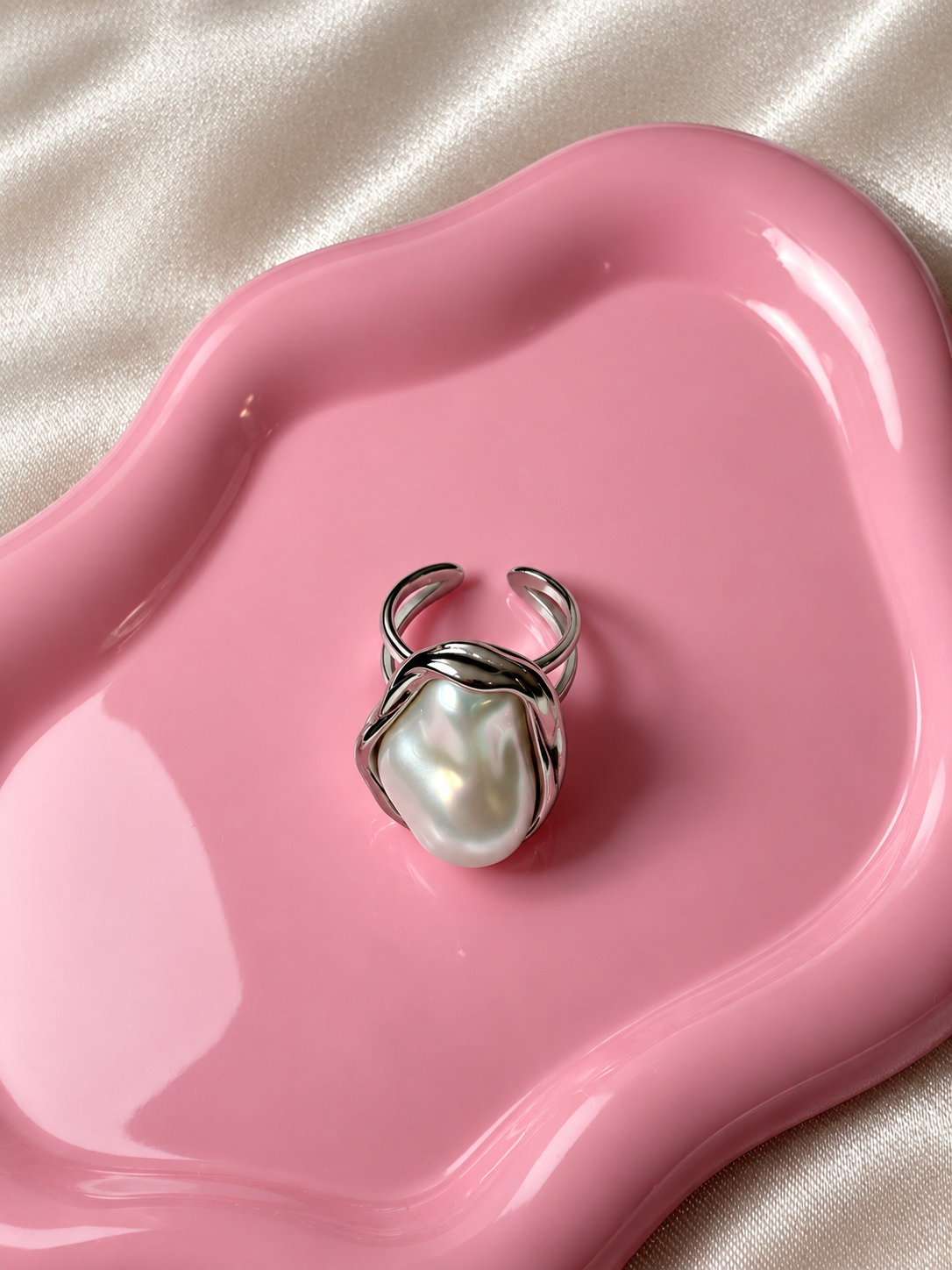 Vintage Pearl Statement Ring