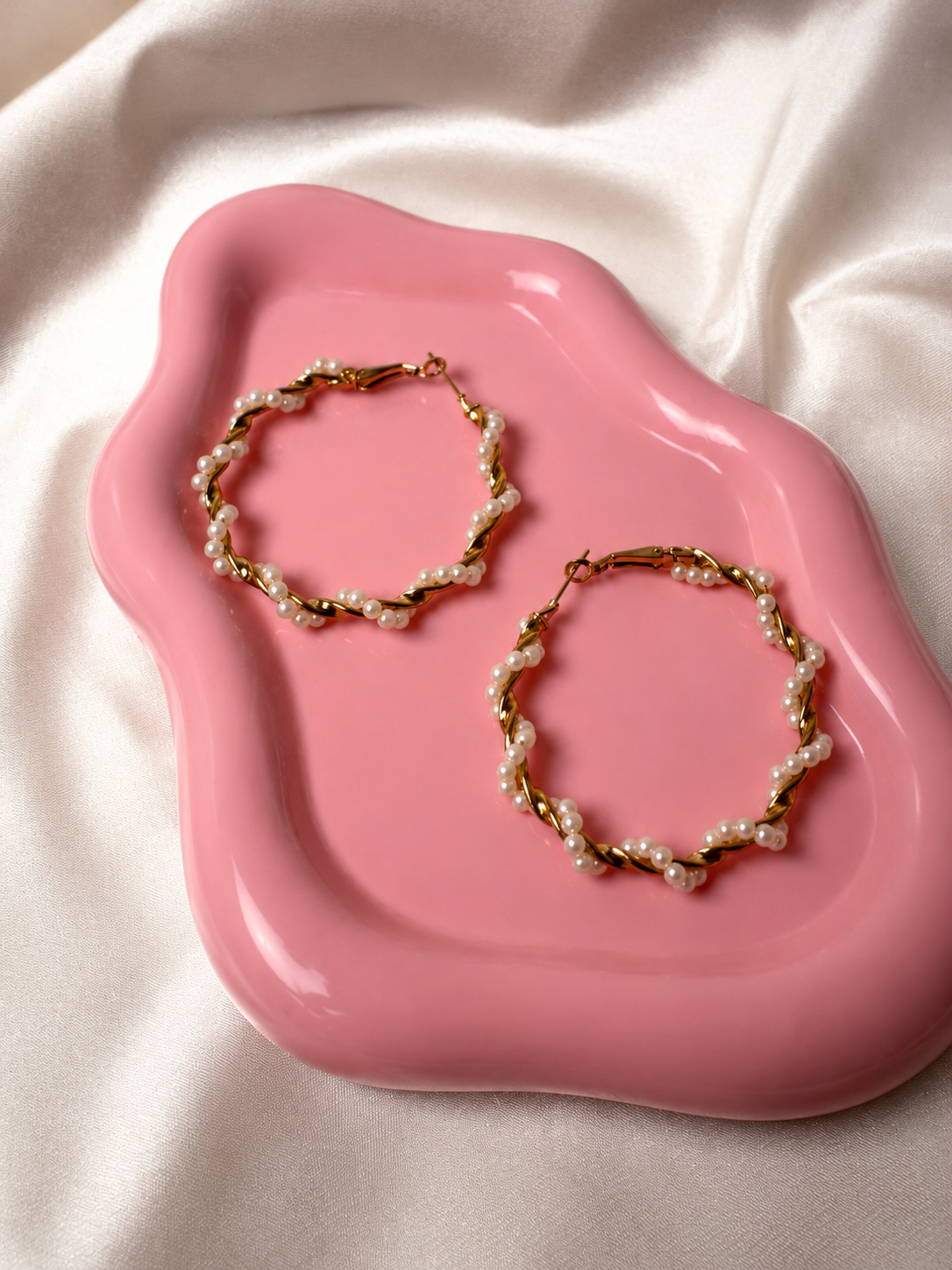 Valentina Pearl Hoop Earrings
