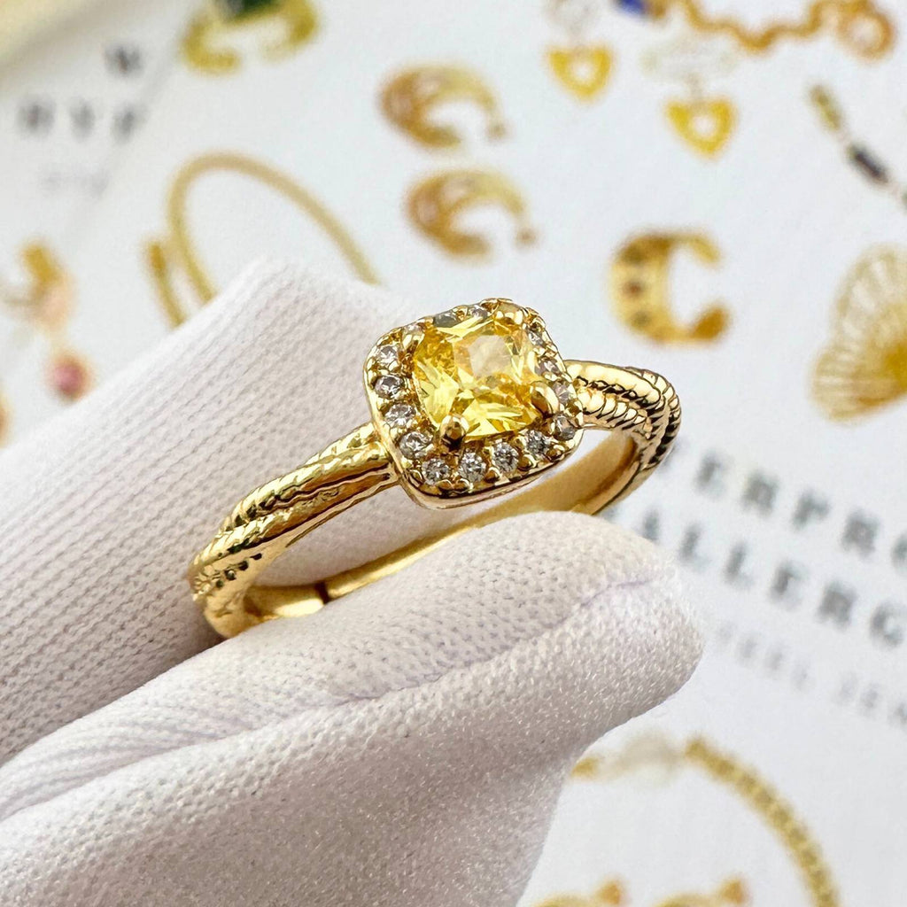 Golden Halo Princess Ring