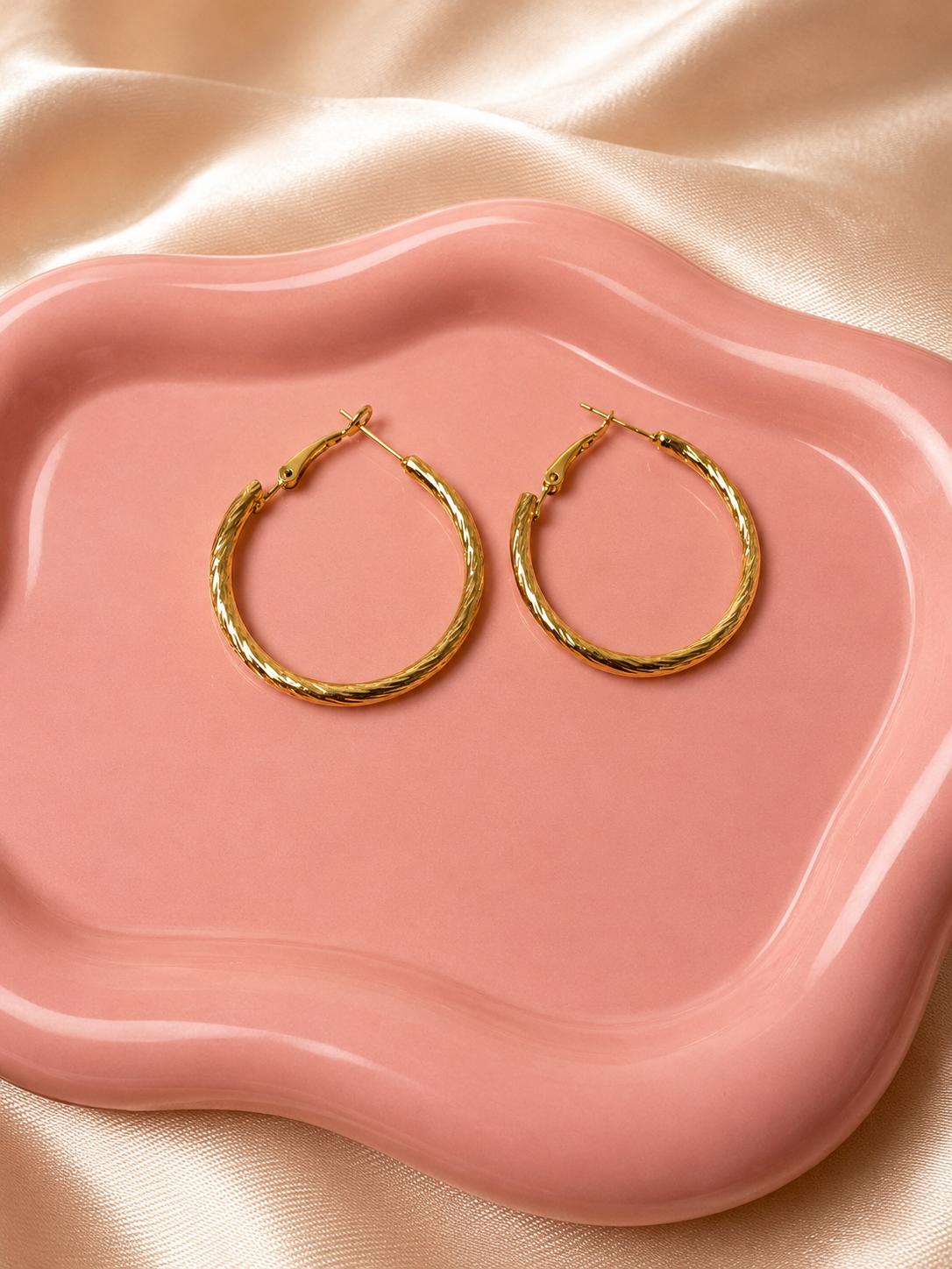 Lola Hoop Earrings – 18K Gold Plated Stainless Steel