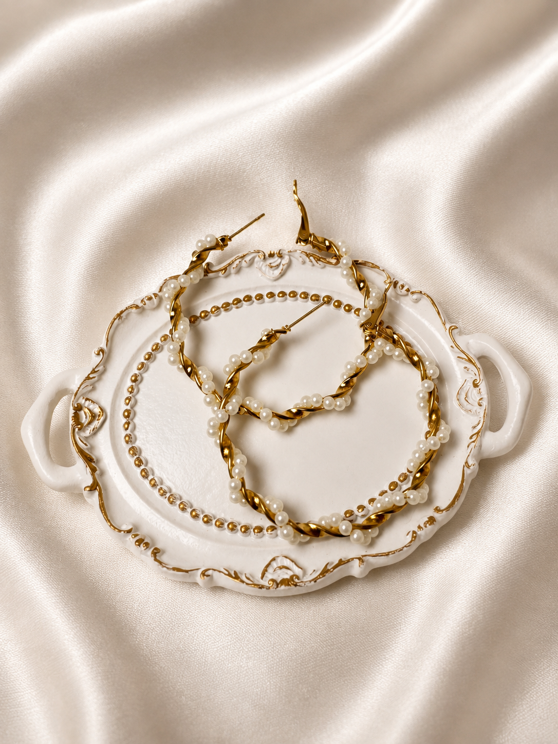 Valentina Pearl Hoop Earrings