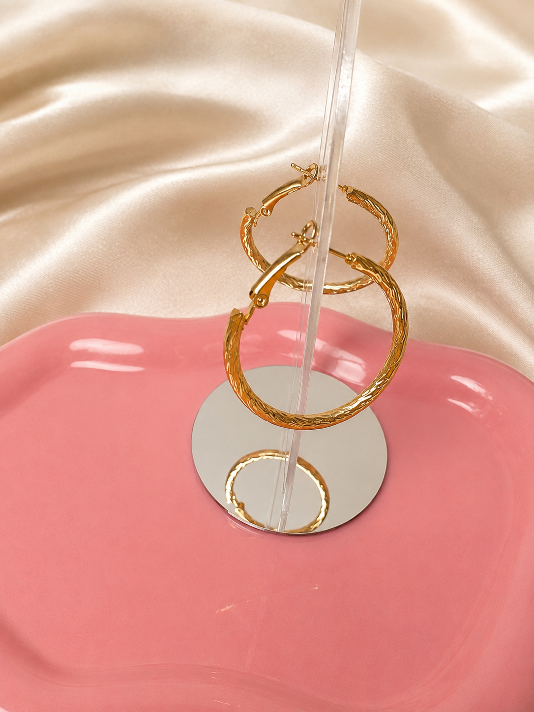 Lola Hoop Earrings – 18K Gold Plated Stainless Steel