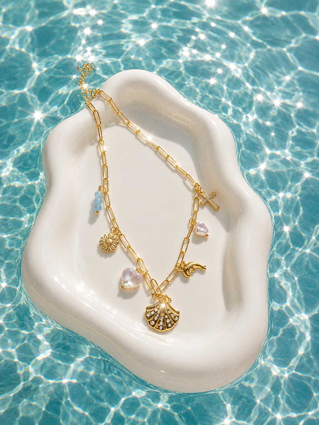 Golden Seashell Charm Necklace 18K
