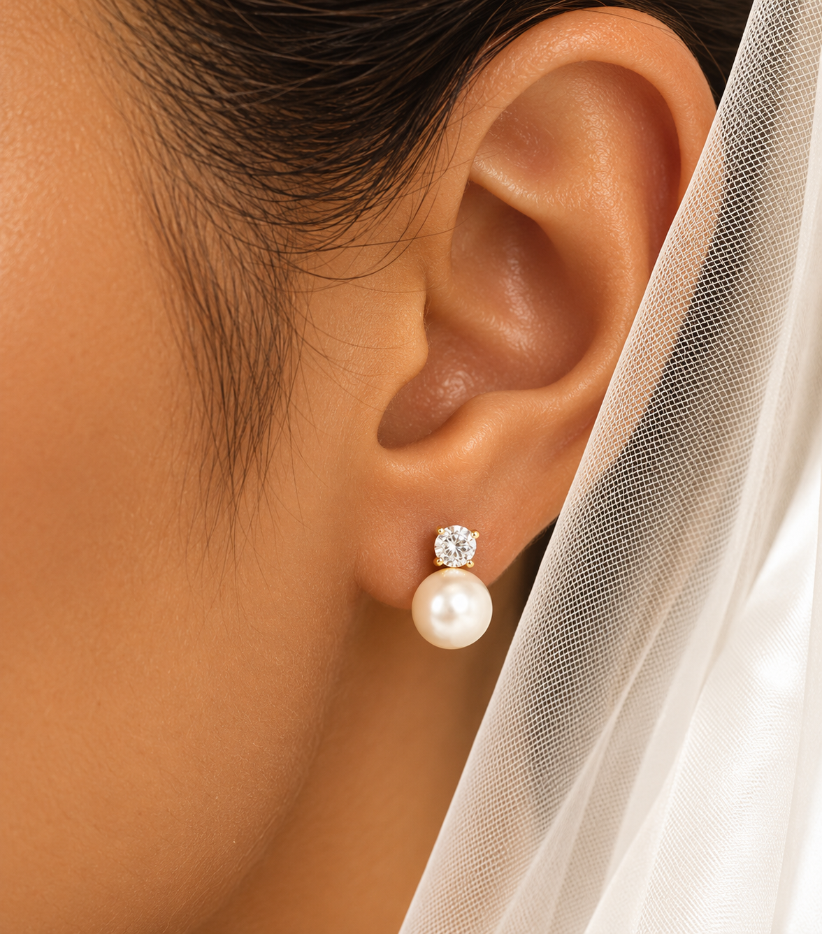 Veloura Pearl Glow Stud Earrings
